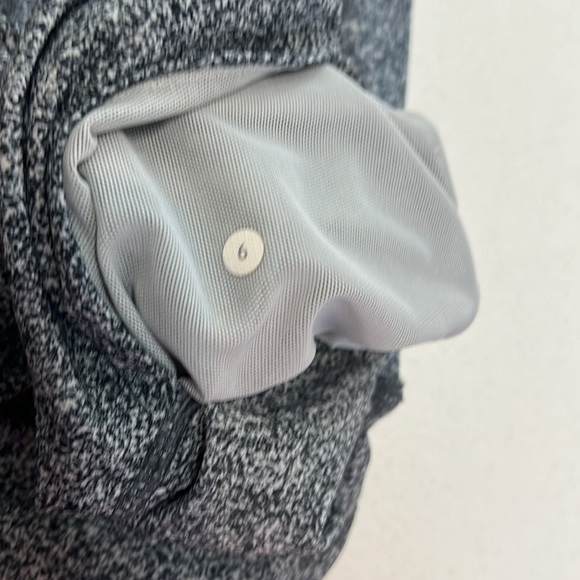 Lululemon &Go On the Go Sz 6 Leggings/Jogger Cropped Pant Grey Speckle Print - Picture 5 of 10